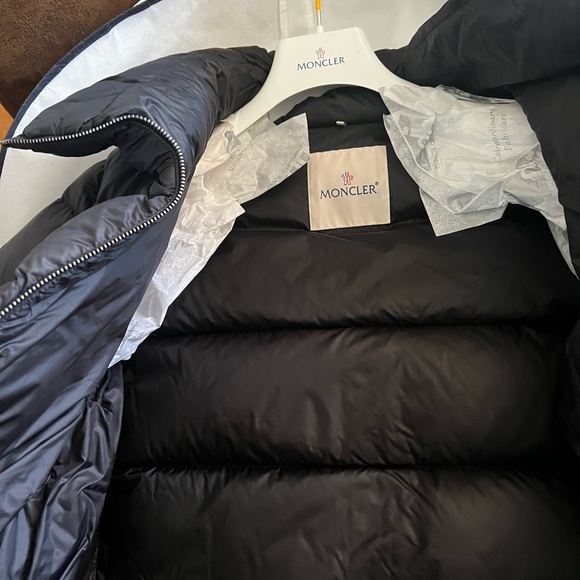 COPY - Moncler coat - Picture 3 of 13